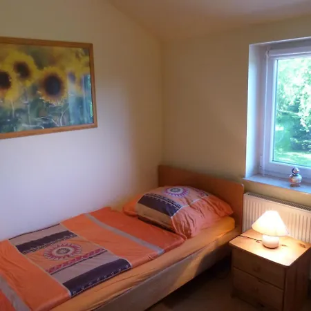 Detjens *
